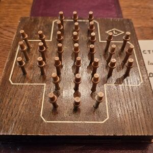 70 Year Old Peg Solitare Leather Case w Original Instructions & Complete Peg Set